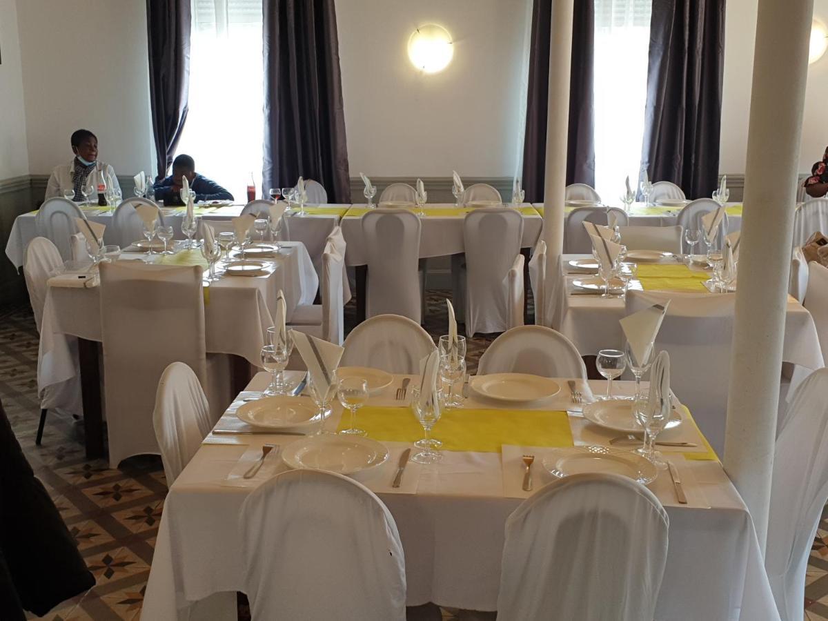 Hotel - Restaurant - Bar Saint Avit L Hotel Des Tchoumjeu Lourdes Eksteriør bilde