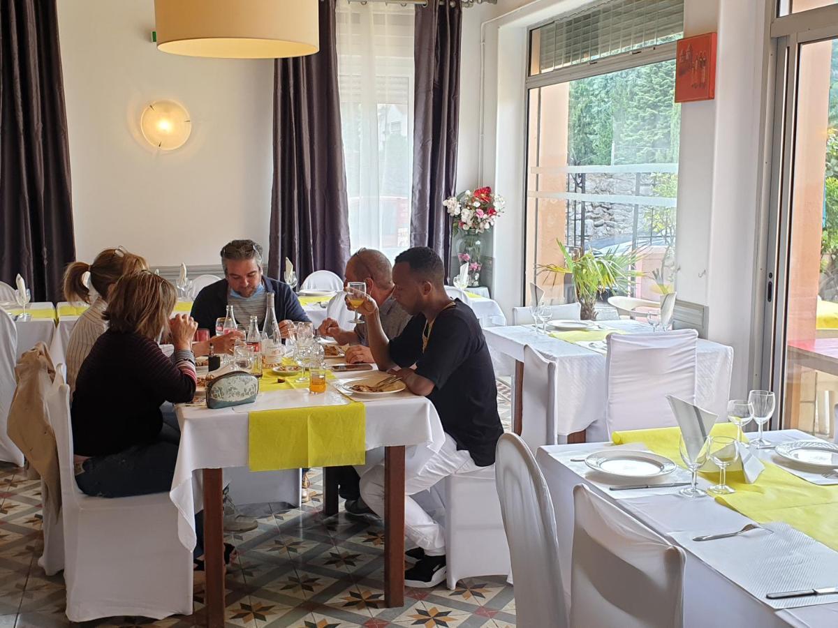 Hotel - Restaurant - Bar Saint Avit L Hotel Des Tchoumjeu Lourdes Eksteriør bilde